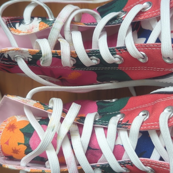 Converse - Picture 5 of 16